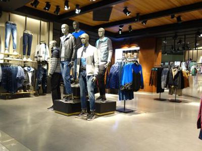 哪款服裝店打折收銀軟件的功能比較齊全