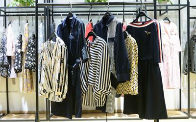 服裝店軟件app實(shí)現(xiàn)微信預(yù)約顧客消費(fèi)